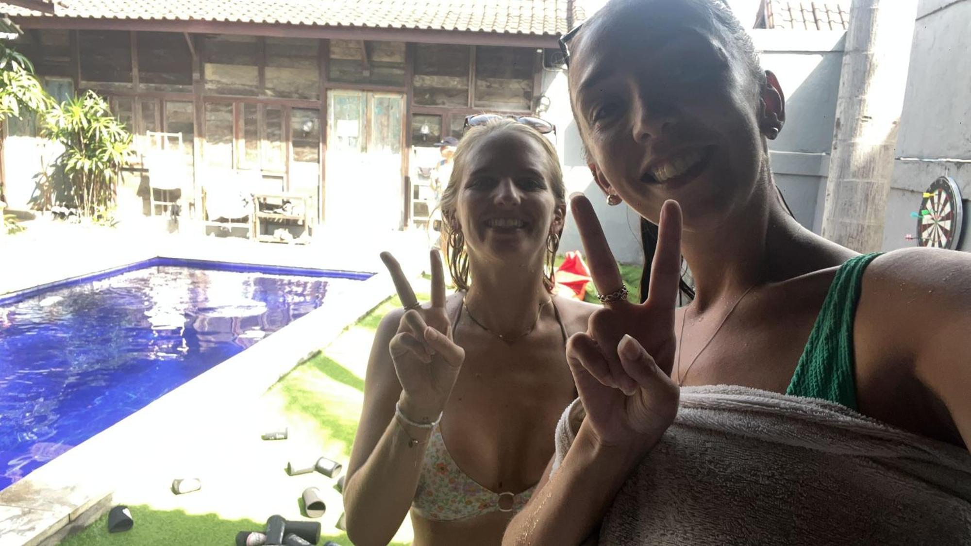 The Tipsy Gypsy Hostel Canggu Buitenkant foto