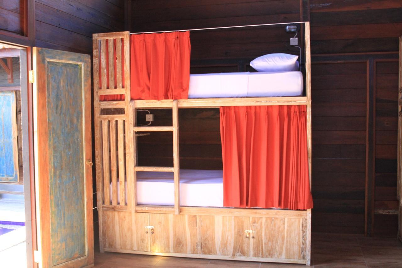 The Tipsy Gypsy Hostel Canggu Buitenkant foto