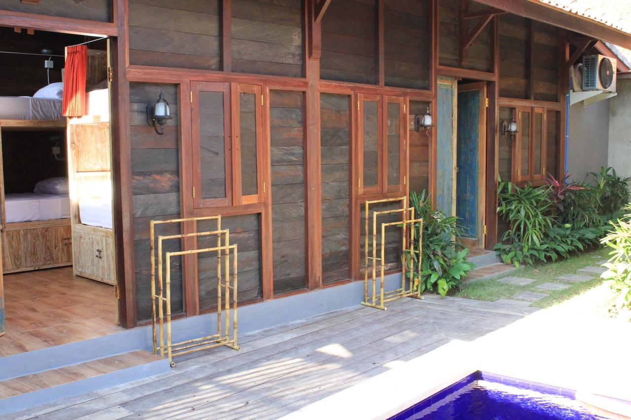 The Tipsy Gypsy Hostel Canggu Buitenkant foto