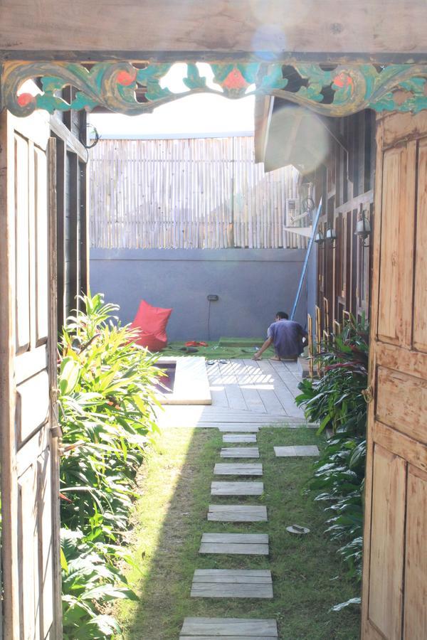 The Tipsy Gypsy Hostel Canggu Buitenkant foto